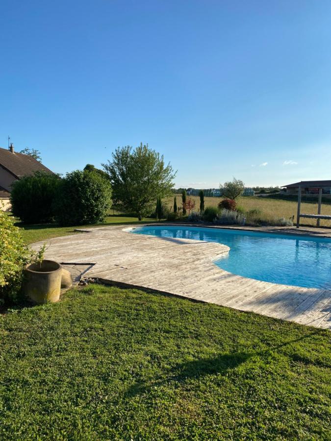 Agreable Chambre D'Hote Calme Avec Piscine Souvans Exteriér fotografie