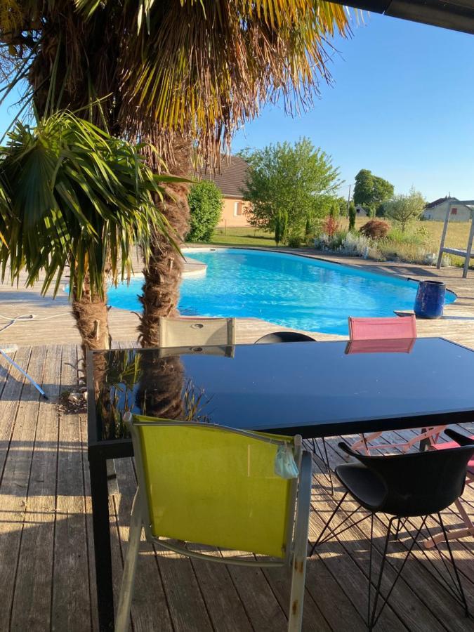 Agreable Chambre D'Hote Calme Avec Piscine Souvans Exteriér fotografie