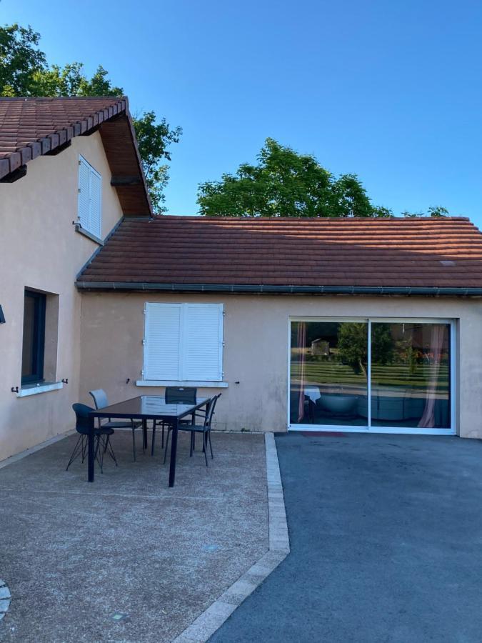 Agreable Chambre D'Hote Calme Avec Piscine Souvans Exteriér fotografie